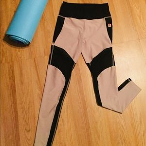Workout Leggings- never worn! Only tried on